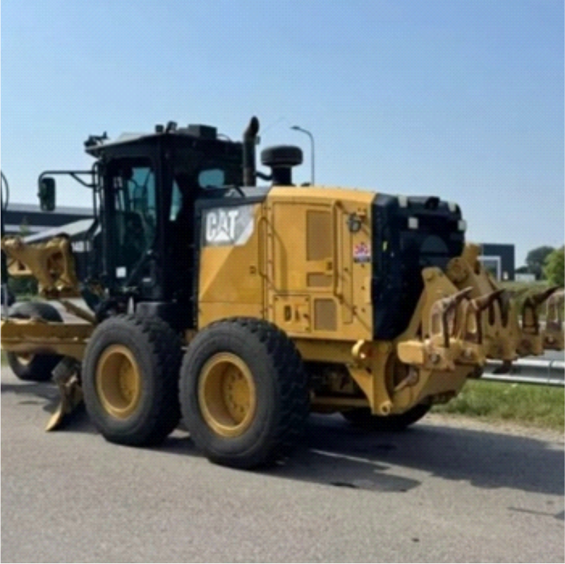 CATERPILLAR 140M